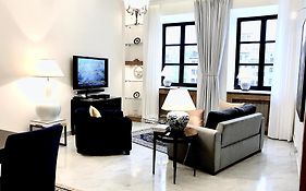Mondrian Luxury Suites & Apartments Market Square IV